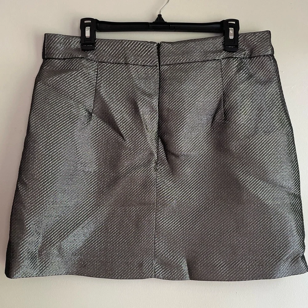 NWT H&M Silver and Black Shimmery Metallic Mini Skirt - Picture 2 of 5